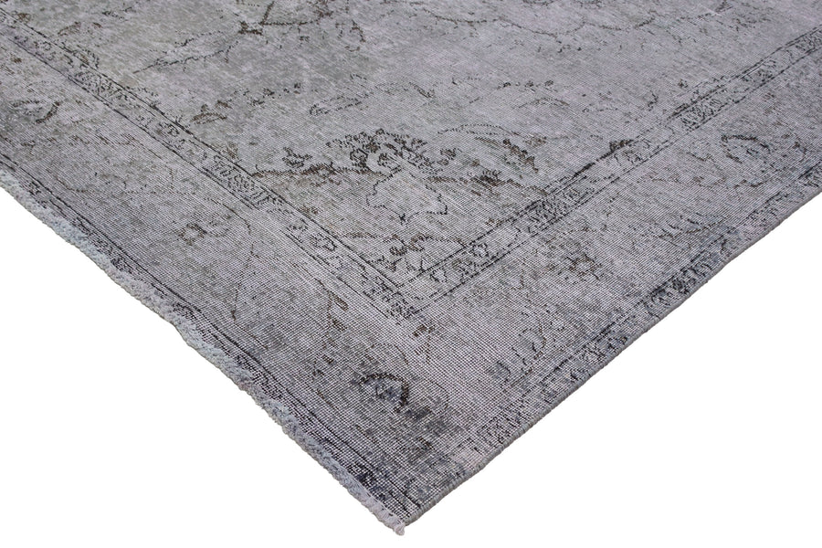 OVERDYED Vintage Persian Rug, 197 x 285 cm
