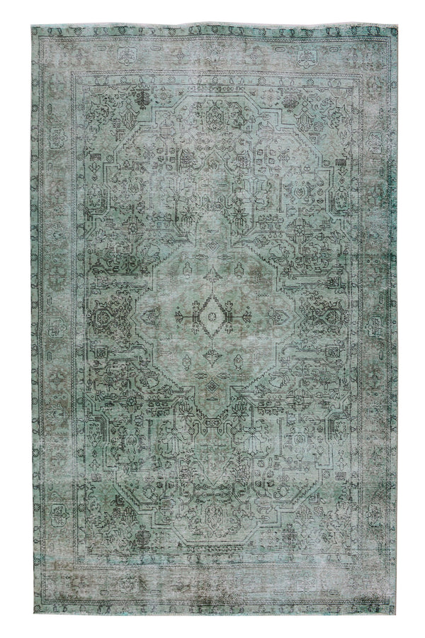 OVERDYED Vintage Persian Rug, 200 x 293 cm