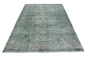 OVERDYED Vintage Persian Rug, 200 x 293 cm