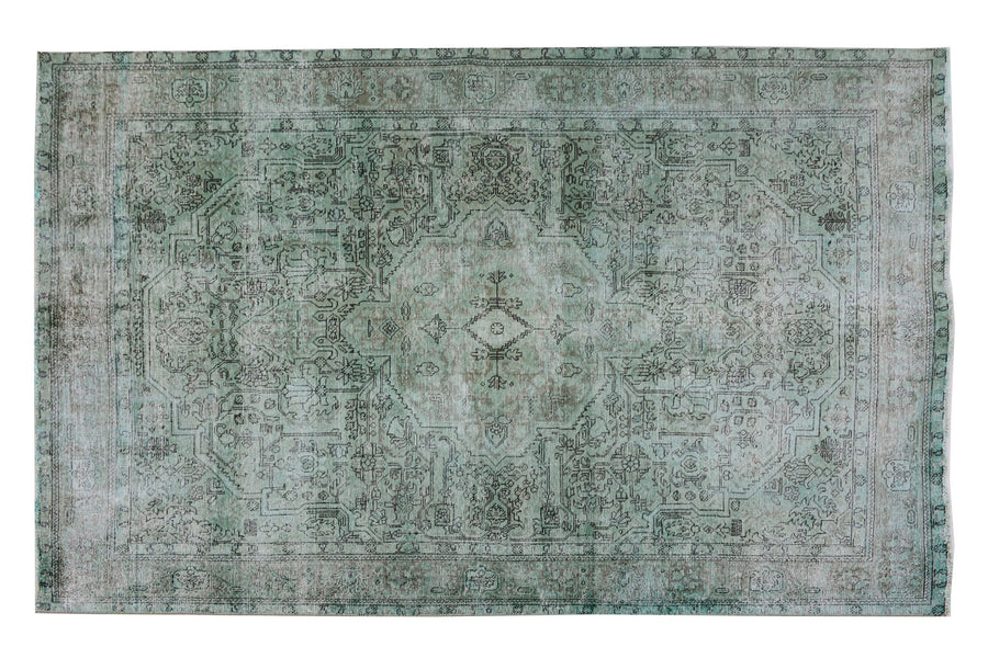 OVERDYED Vintage Persian Rug, 200 x 293 cm