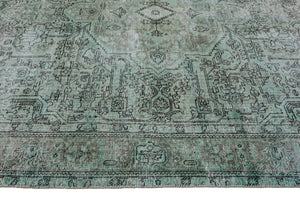 OVERDYED Vintage Persian Rug, 200 x 293 cm