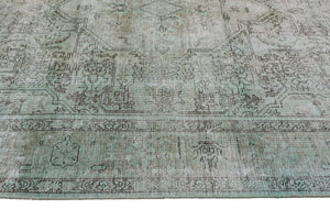 OVERDYED Vintage Persian Rug, 200 x 293 cm