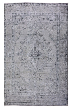OVERDYED Vintage Persian Rug, 192 x 276 cm