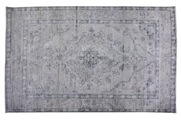 OVERDYED Vintage Persian Rug, 192 x 276 cm