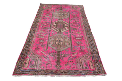 Shiraz Vintage Persian Rug, 149 x 280 cm