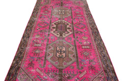 Shiraz Vintage Persian Rug, 149 x 280 cm