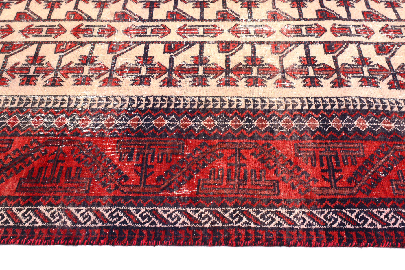 Vintage Shiraz Persian Runner Rug – Pomegranate Fade