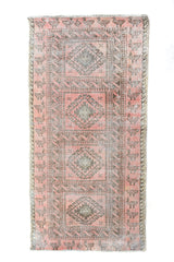 Shiraz Vintage Persian Rug, 97 x 197 cm