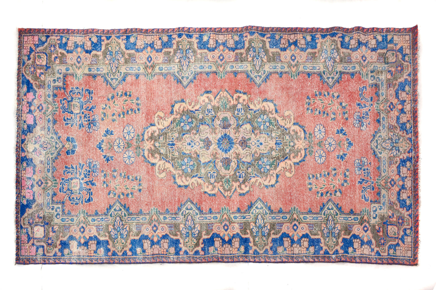 Vintage Shiraz Persian Rug – Clay Patina