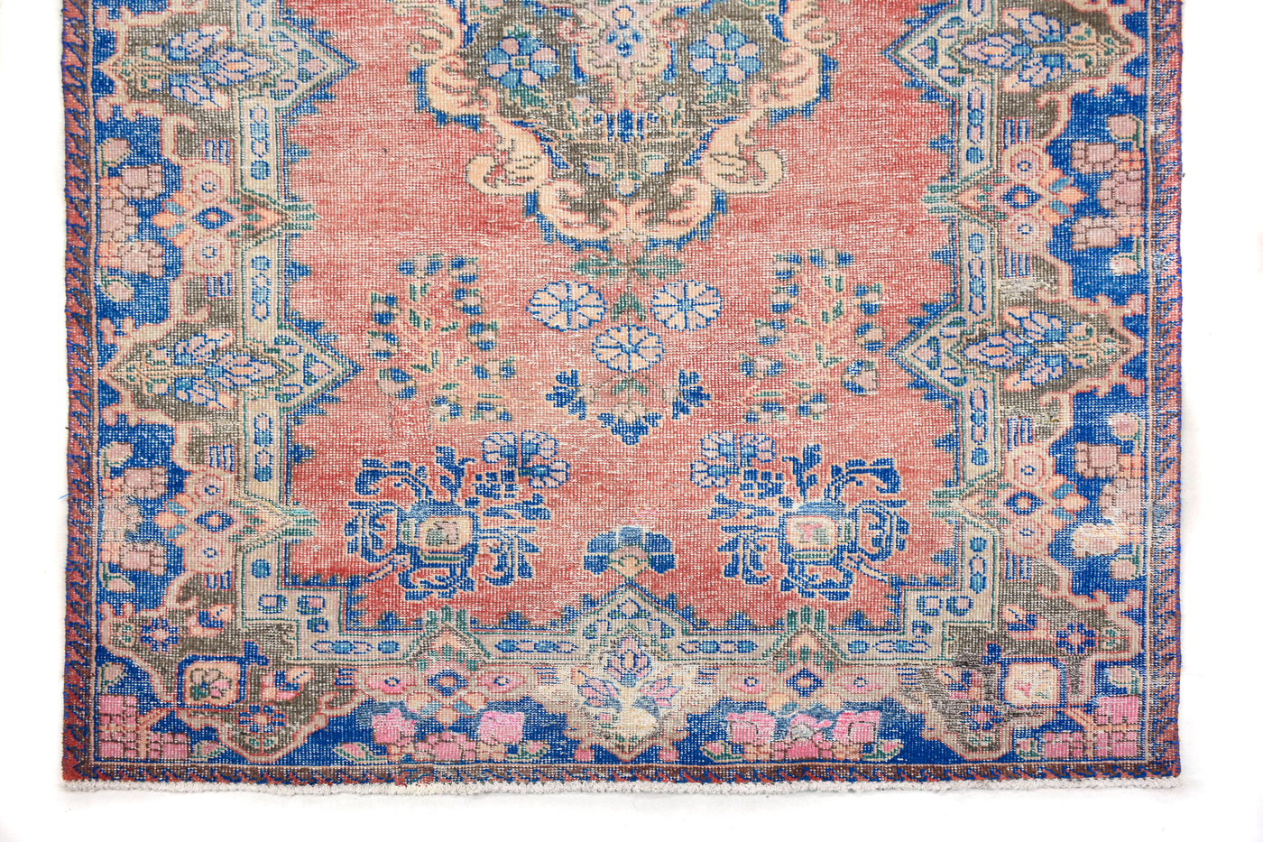 Vintage Shiraz Persian Rug – Clay Patina
