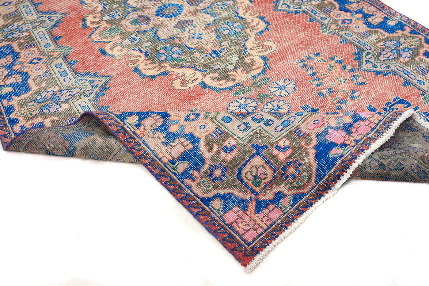 Vintage Shiraz Persian Rug – Clay Patina