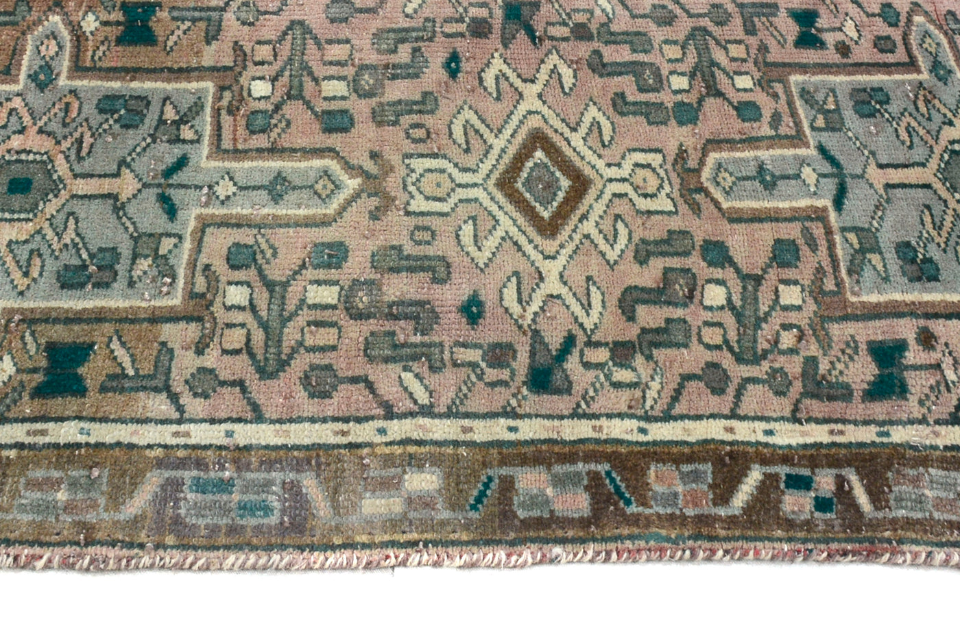 Vintage Shiraz Persian Runner Rug – Wheat Aura