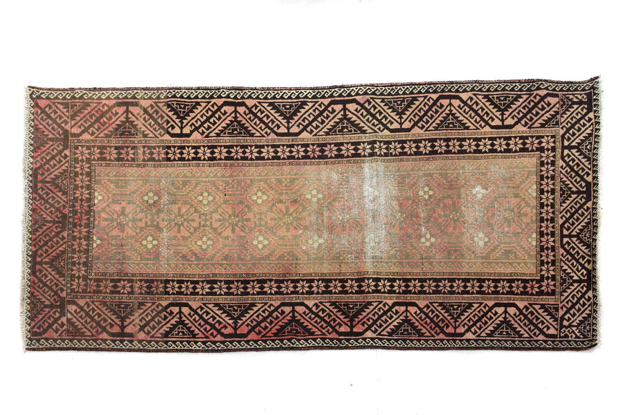 Shiraz Vintage Persian Rug, 107 x 217 cm