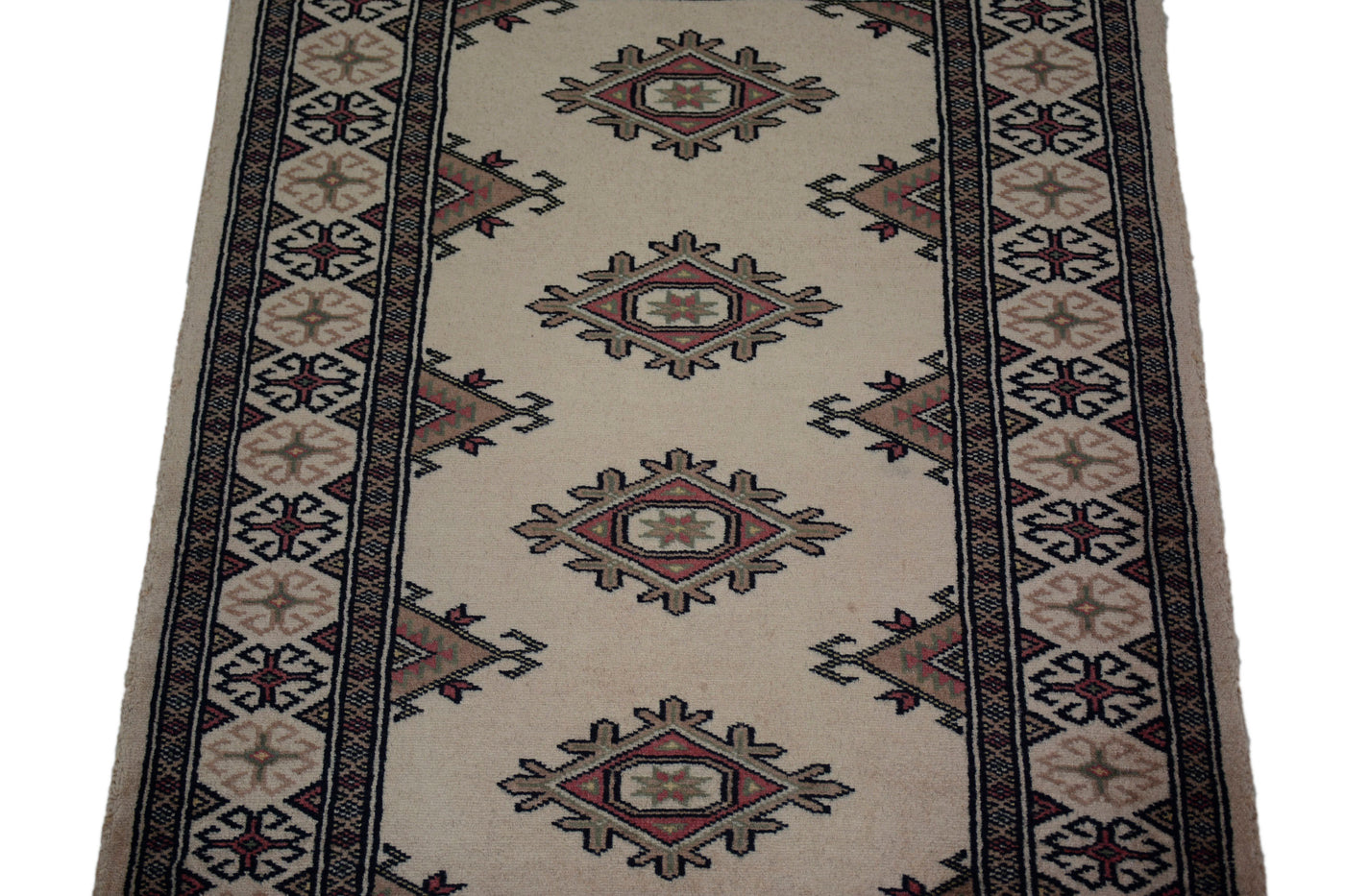Bukhara Persian Rug – Wheat Diamond