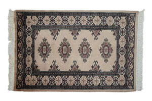Bukhara Persian Rug, 63 x 93 cm