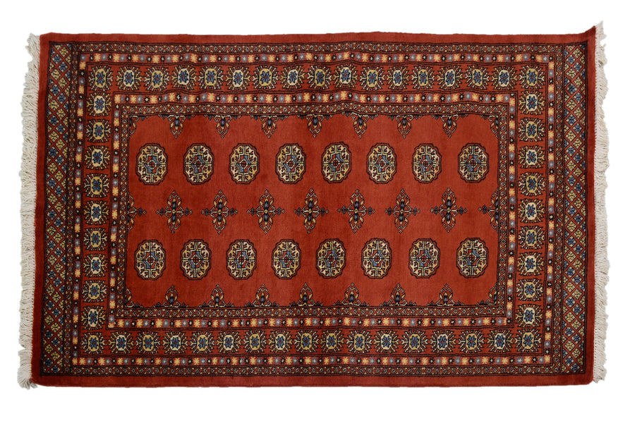 Bukhara Persian Rug, 125 x 183 cm