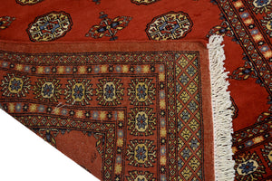 Bukhara Persian Rug, 125 x 183 cm
