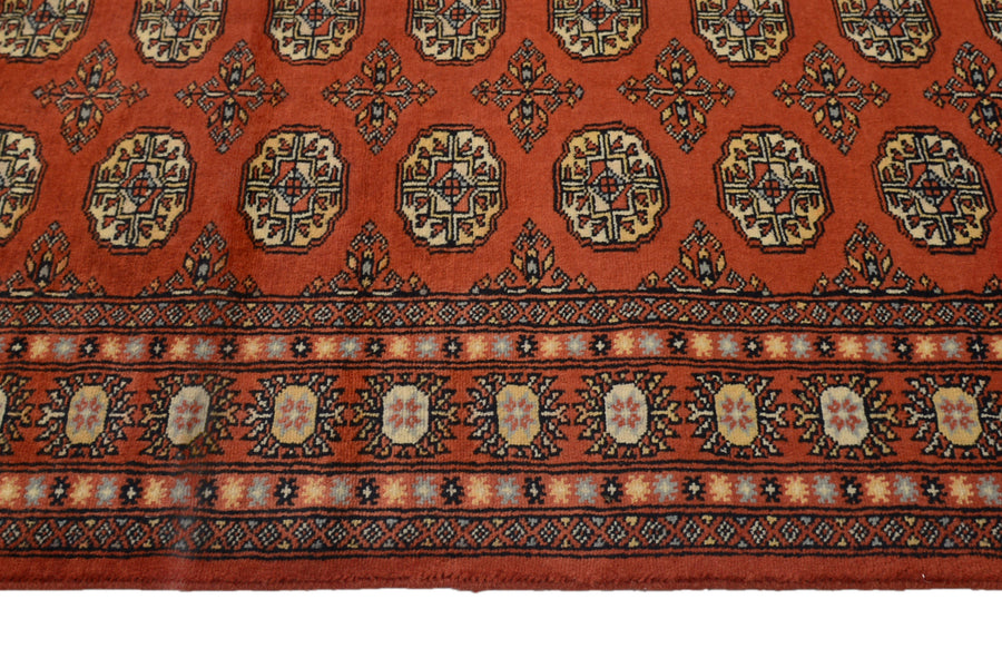 Bukhara Persian Rug, 124 x 177 cm