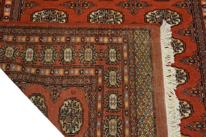 Bukhara Persian Rug, 124 x 177 cm