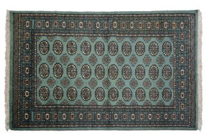 Bukhara Persian Rug, 120 x 196 cm