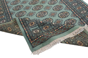 Bukhara Persian Rug, 120 x 196 cm