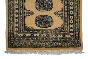 Bukhara Persian Rug, 65 x 99 cm