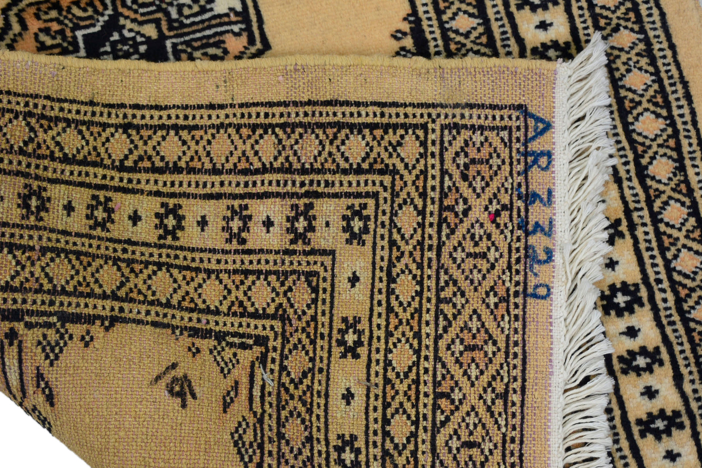 Bukhara Persian Rug, 65 x 99 cm