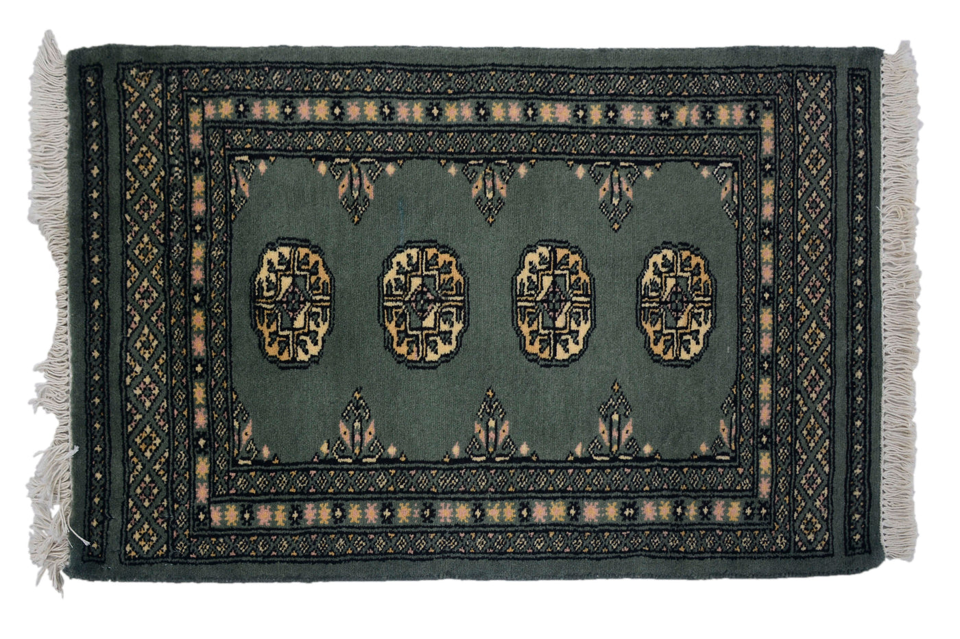 Bukhara Persian Rug – Emerald Medallion
