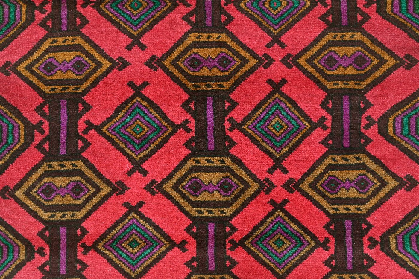 Baluchi Persian Rug – Ember Medallion