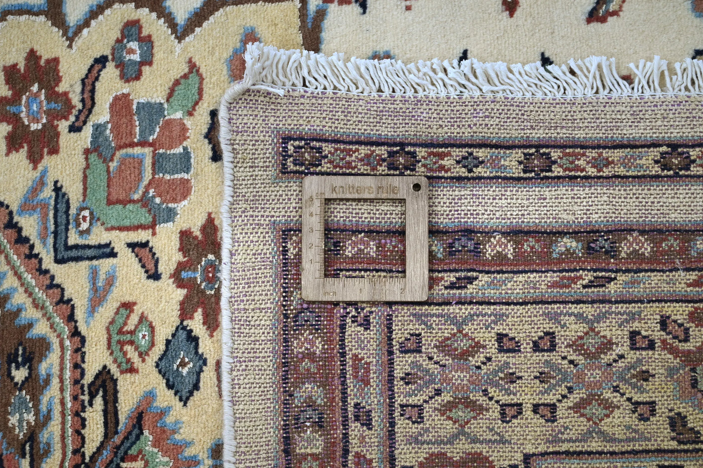 Bukhara Persian Rug – Oatmeal Diamond