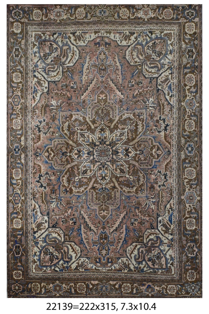 Heriz Persian Rug, 222 x 315 cm