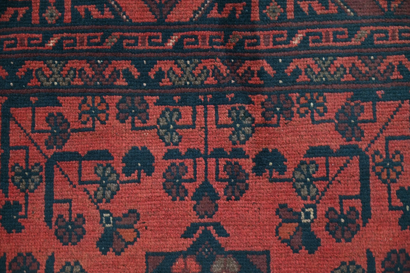 Khal Mohammadi Afghan Rug – Scarlet Star
