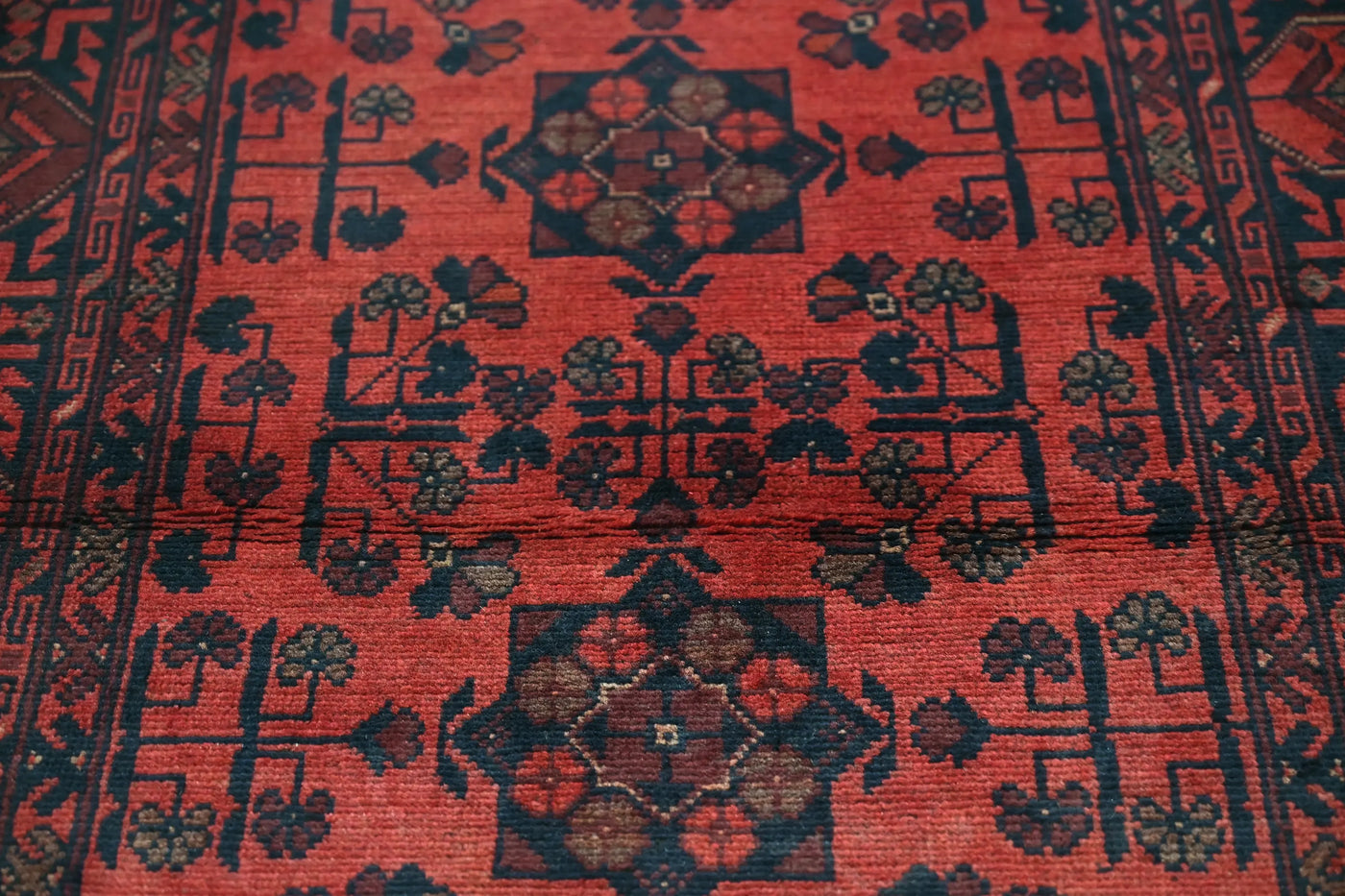 Khal Mohammadi Afghan Rug – Scarlet Star