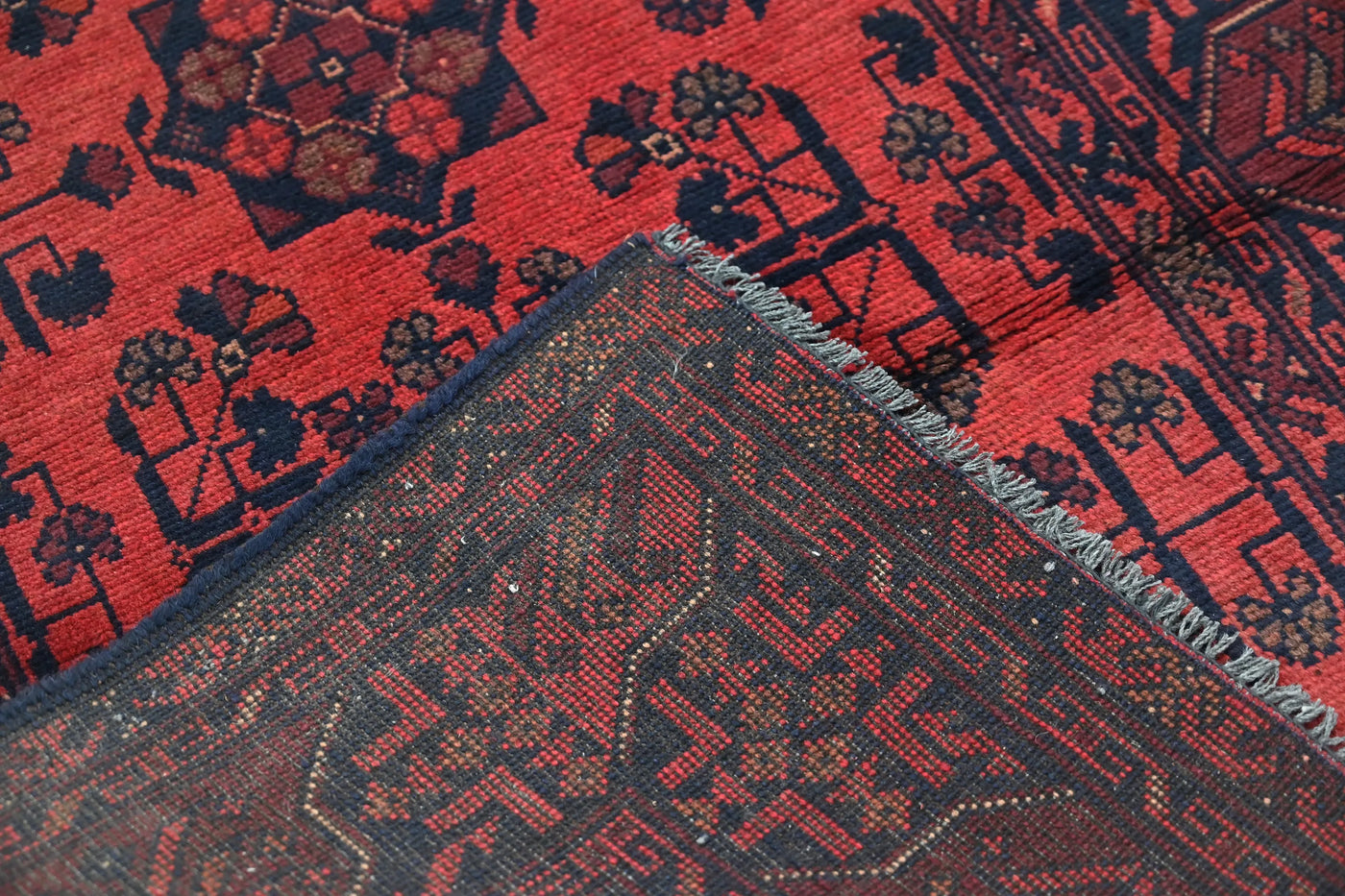 Khal Mohammadi Afghan Rug – Scarlet Star