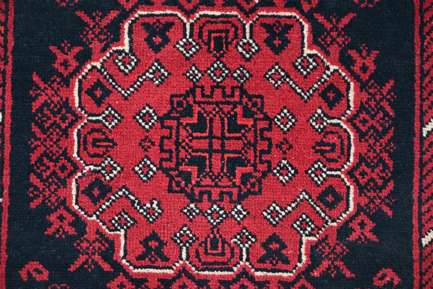 Khal Mohammadi Afghan Runner – Crimson Step
