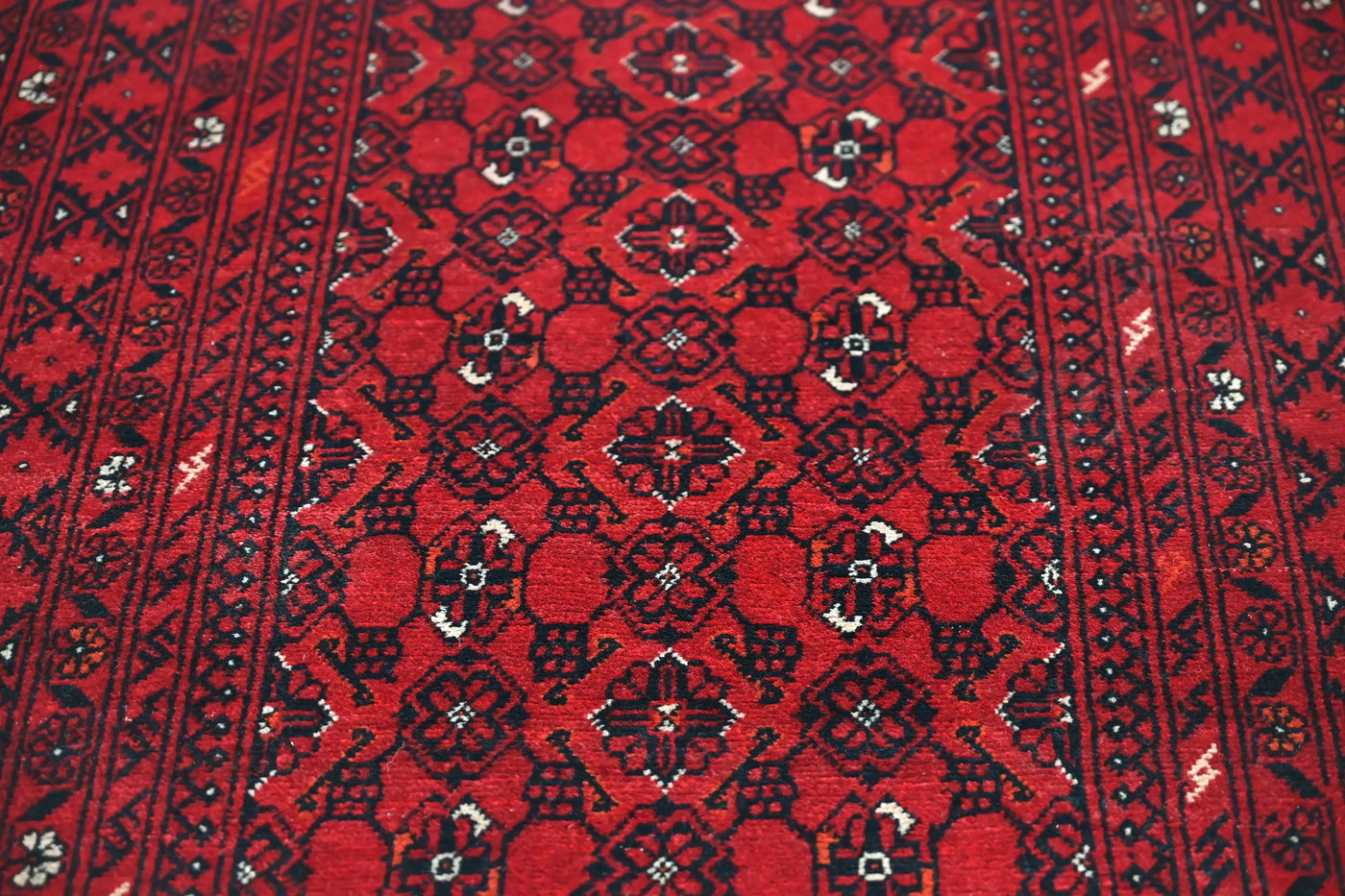 Khal Mohammadi Afghan Runner – Crimson Tapestry