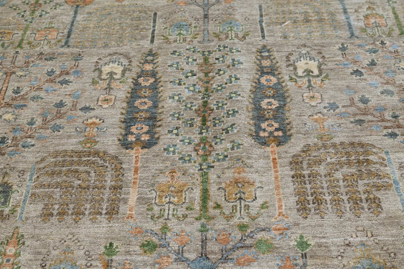Khorjin Afghan Rug – Wheat Grove