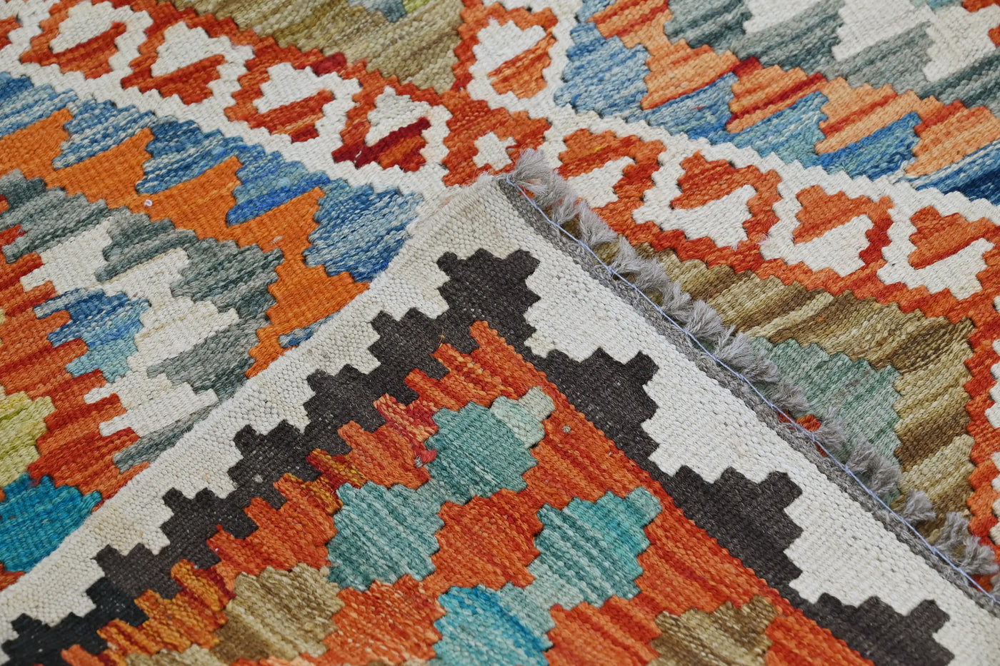 Kilim Afghan Rug – Oatmeal Emblem