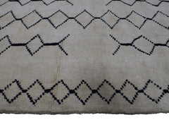 Hand Knotted Moroccan Style Rug, 149 x 268 cm