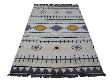 Hand Knotted Moroccan Style Rug, 197 x 314 cm