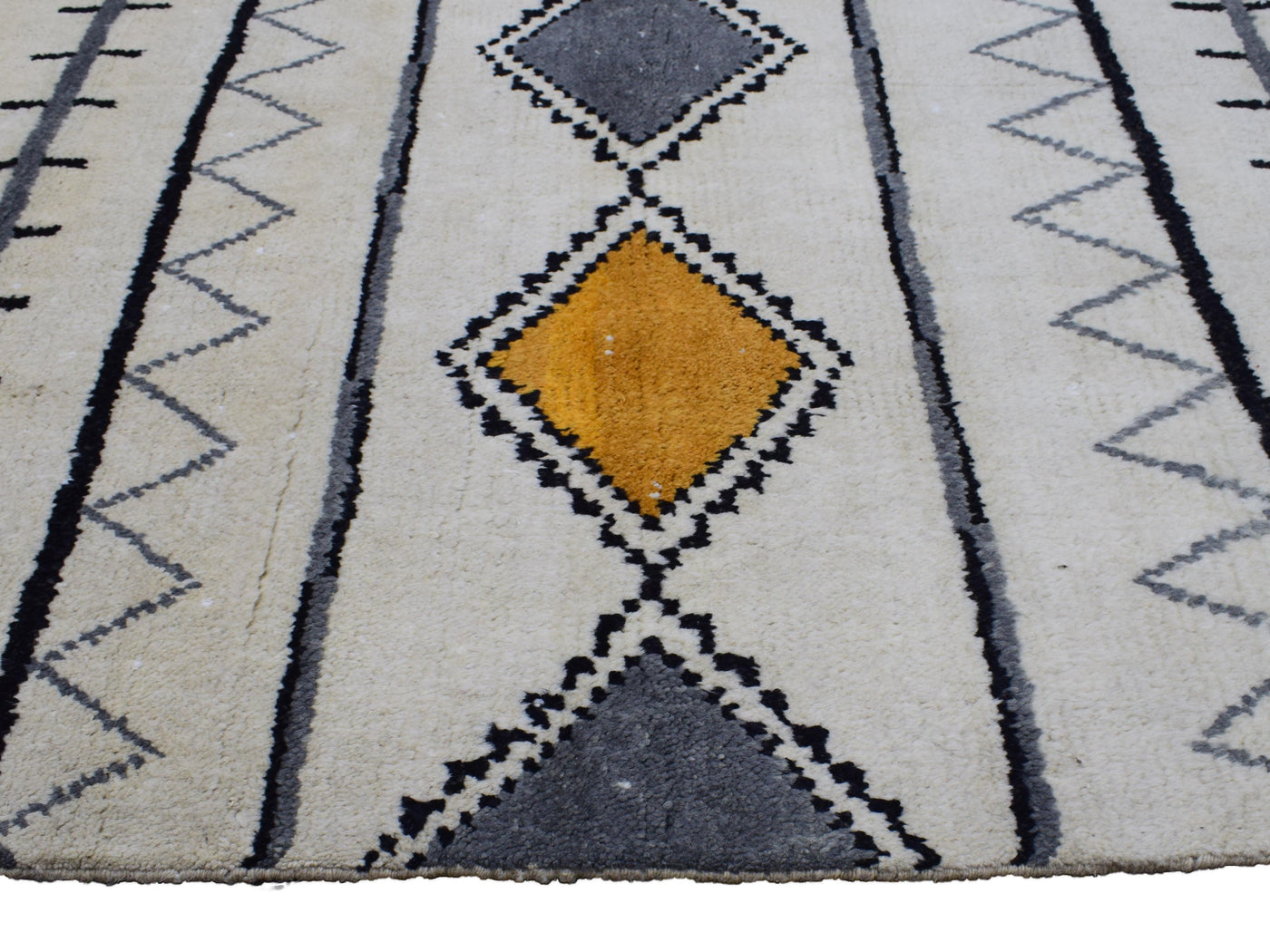 Moroccan Style Rug – Noir Lattice