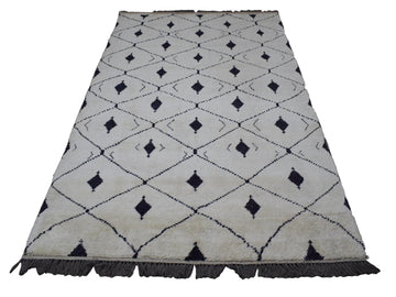 Hand Knotted Moroccan Style Rug, 197 x 310 cm