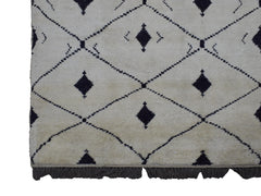 Hand Knotted Moroccan Style Rug, 197 x 310 cm