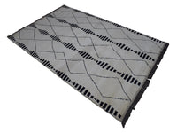 Hand Knotted Moroccan Style Rug, 195 x 314 cm