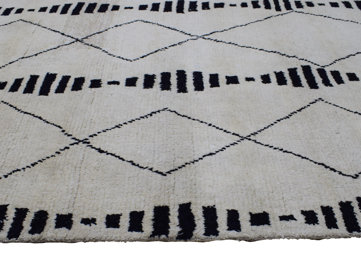 Moroccan Style Rug – Sand Chevron