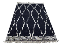 Hand Knotted Moroccan Style Rug, 153 x 263 cm