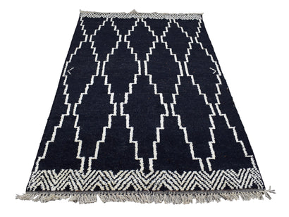 Hand Knotted Moroccan Style Rug, 153 x 263 cm