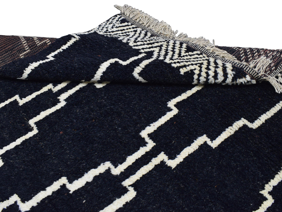 Hand Knotted Moroccan Style Rug, 153 x 263 cm
