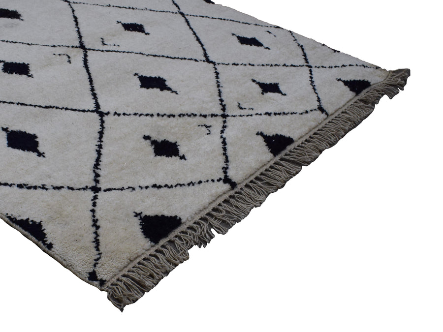 Hand Knotted Moroccan Style Rug, 149 x 250 cm