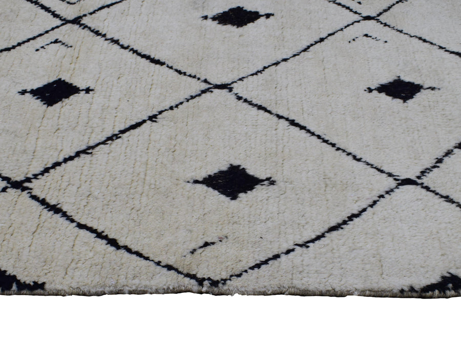 Hand Knotted Moroccan Style Rug, 149 x 250 cm